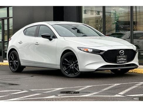 Certified 2025 MAZDA MAZDA3 s Sport image 2