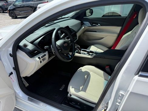 Used 2022 Cadillac CT4 Premium Luxury RWD image 29