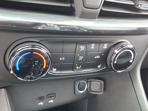 New 2026 Buick Encore GX Preferred w/ Advanced Technology Package image 18