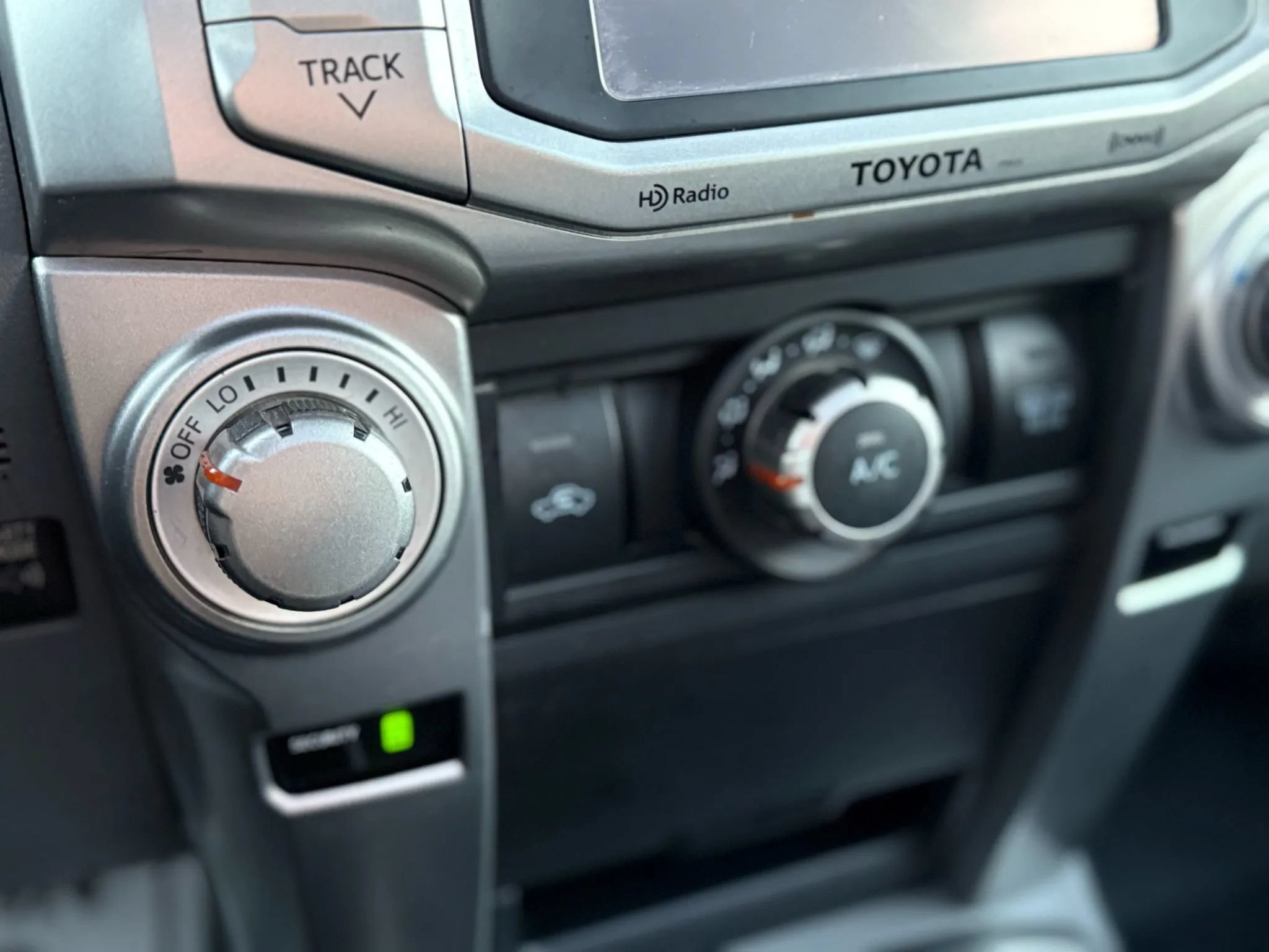 Used 2012 Toyota 4Runner SR5 w/ Premium Pkg AWD/4WD image 38