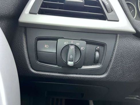 Used 2013 BMW 328i xDrive Sedan AWD/4WD image 37