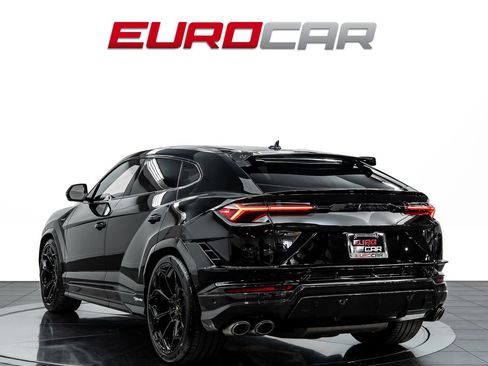 Used 2023 Lamborghini Urus Performante AWD/4WD image 3