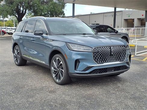 New 2025 Lincoln Aviator Reserve w/ Illumination Package image 3