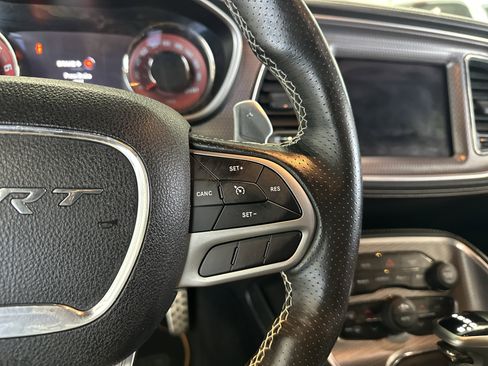 Used 2020 Dodge Challenger SRT Hellcat image 23