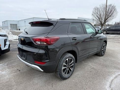 New 2026 Chevrolet TrailBlazer LT w/ Convenience Package FWD image 7
