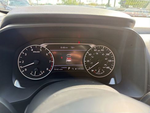 Certified 2024 Nissan Rogue SV FWD image 22