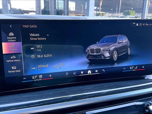 Used 2025 BMW X7 xDrive40i w/ M Sport Package image 25