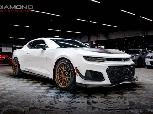 Used 2021 Chevrolet Camaro ZL1 image 29