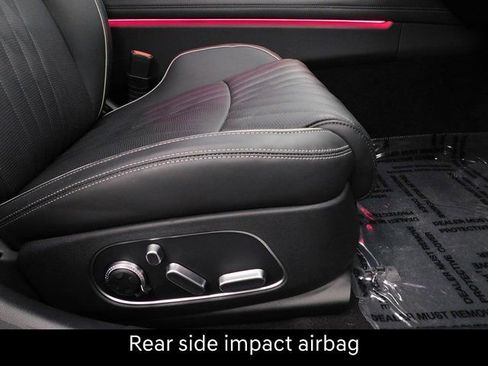 Used 2024 Genesis G90 3.5T image 32