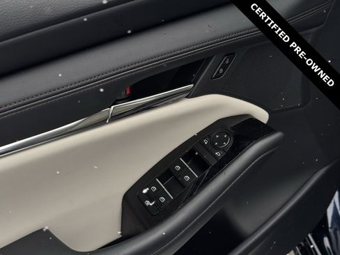 Used 2025 MAZDA MAZDA3 s image 17