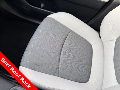 Used 2020 Toyota RAV4 XLE image 27