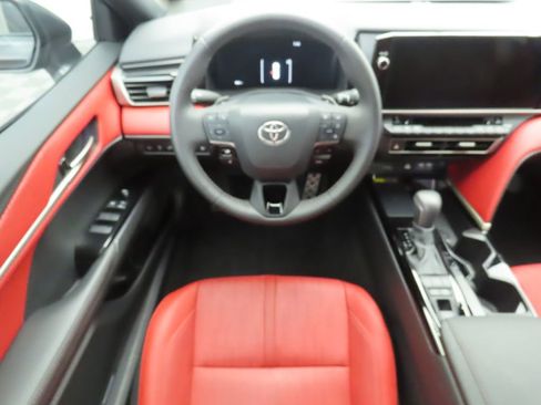 Used 2025 Toyota Camry XSE image 10