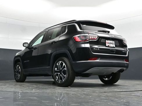 Certified 2022 Jeep Compass Limited image 58