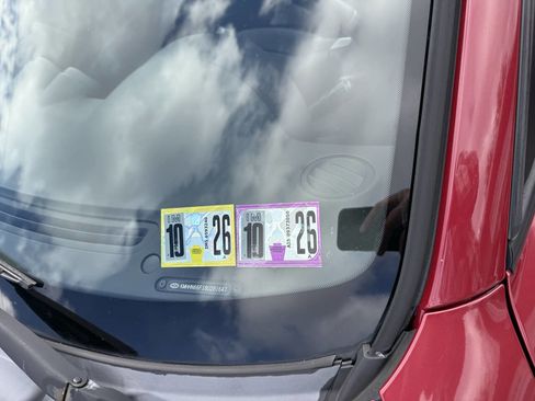 Used 2008 Hyundai Tiburon image 21