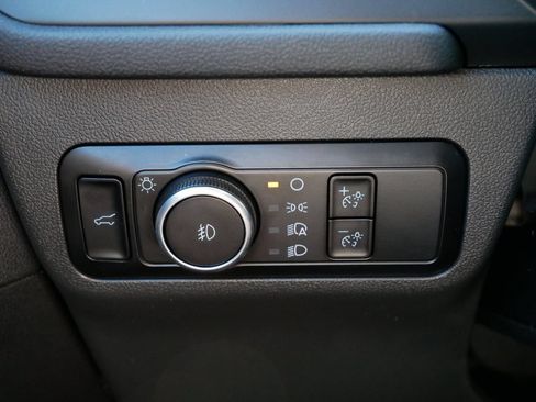 Certified 2023 Ford Escape ST-Line Select AWD/4WD image 17