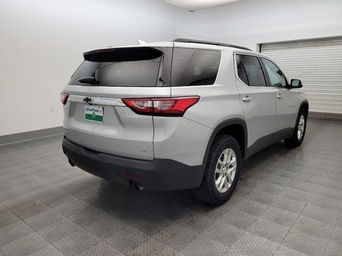 Used 2020 Chevrolet Traverse LT image 9