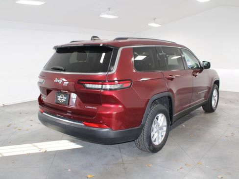 Used 2023 Jeep Grand Cherokee L Laredo image 9