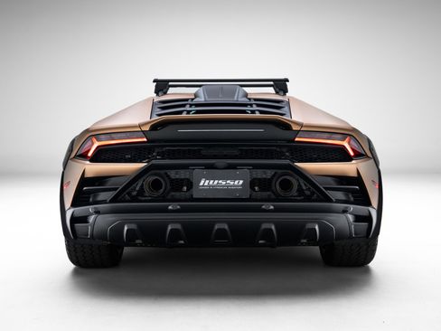 Used 2024 Lamborghini Huracan Sterrato image 40