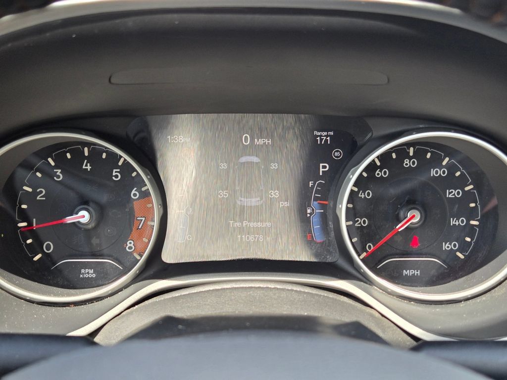 Used 2019 Jeep Compass Limited FWD image 24
