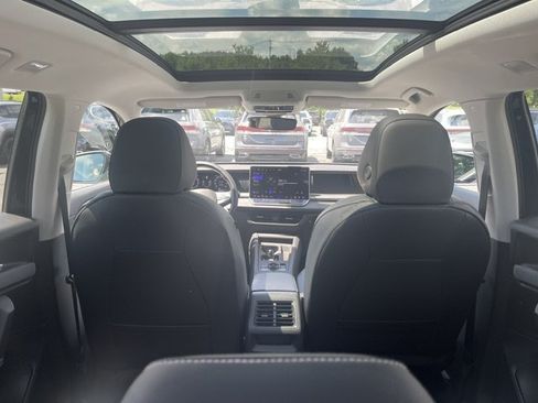 New 2026 Volkswagen Tiguan SE AWD/4WD image 9