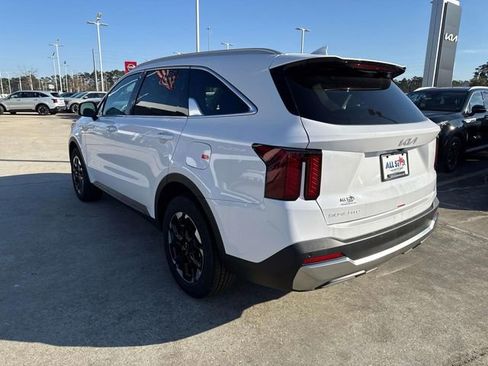 New 2026 Kia Sorento S w/ S Panoramic Sunroof Package FWD image 7