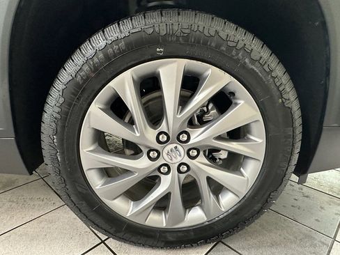 Certified 2025 Buick Enclave Preferred image 13