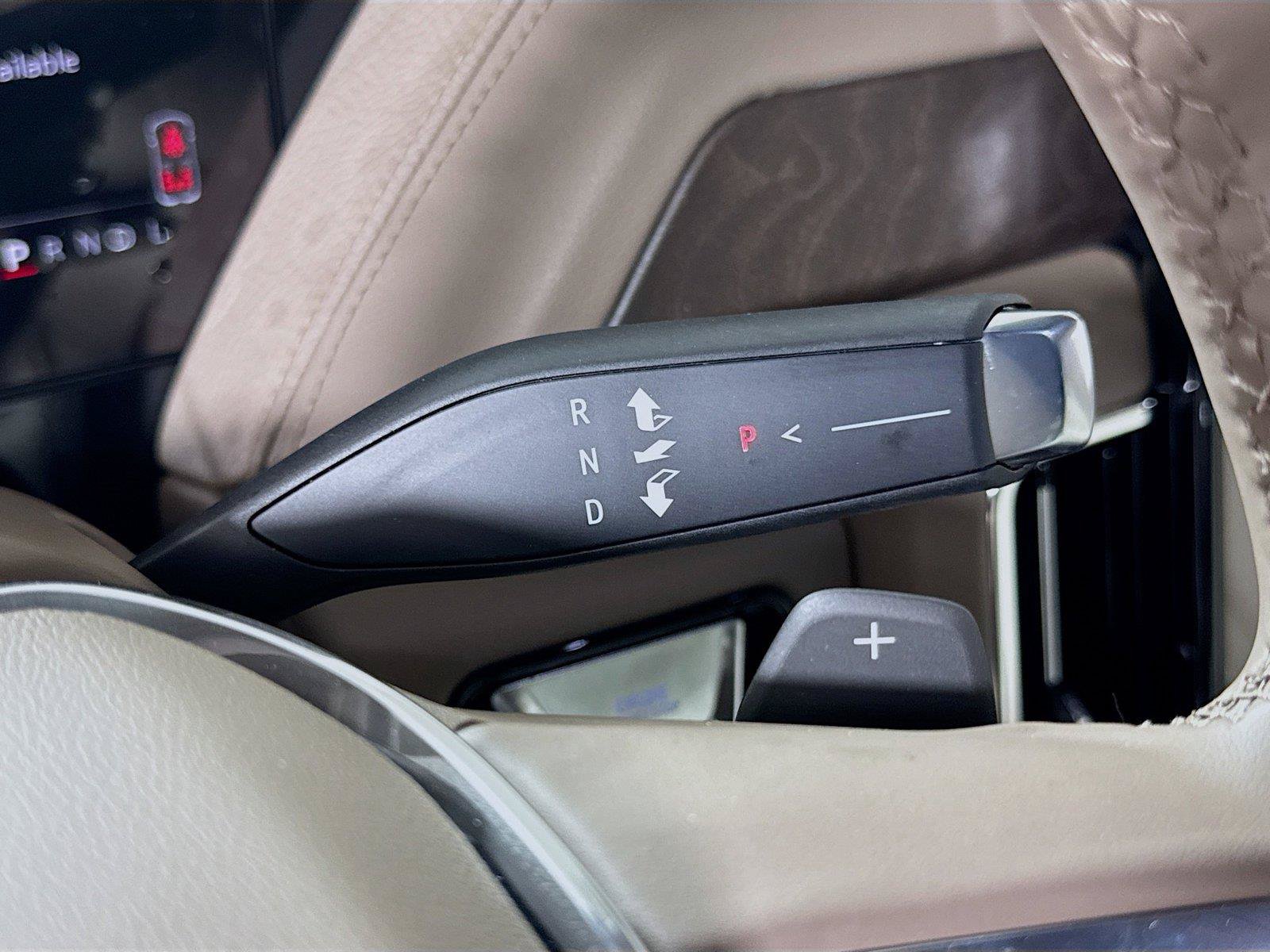 Certified 2025 GMC Yukon XL Denali w/ Sun & Power Step Package AWD/4WD image 11