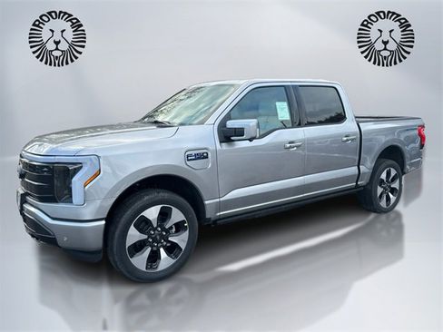 New 2025 Ford F150 Lightning Platinum image 1