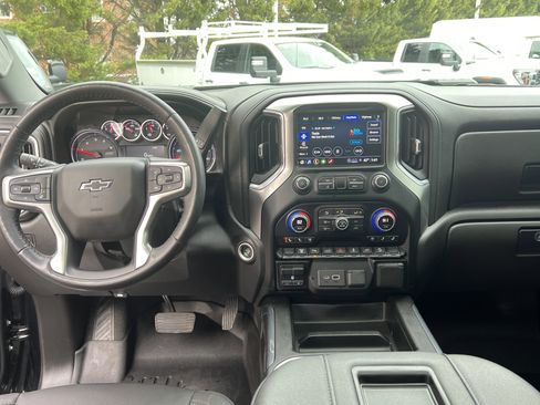 Used 2022 Chevrolet Silverado 2500 LTZ w/ LTZ Plus Package image 28