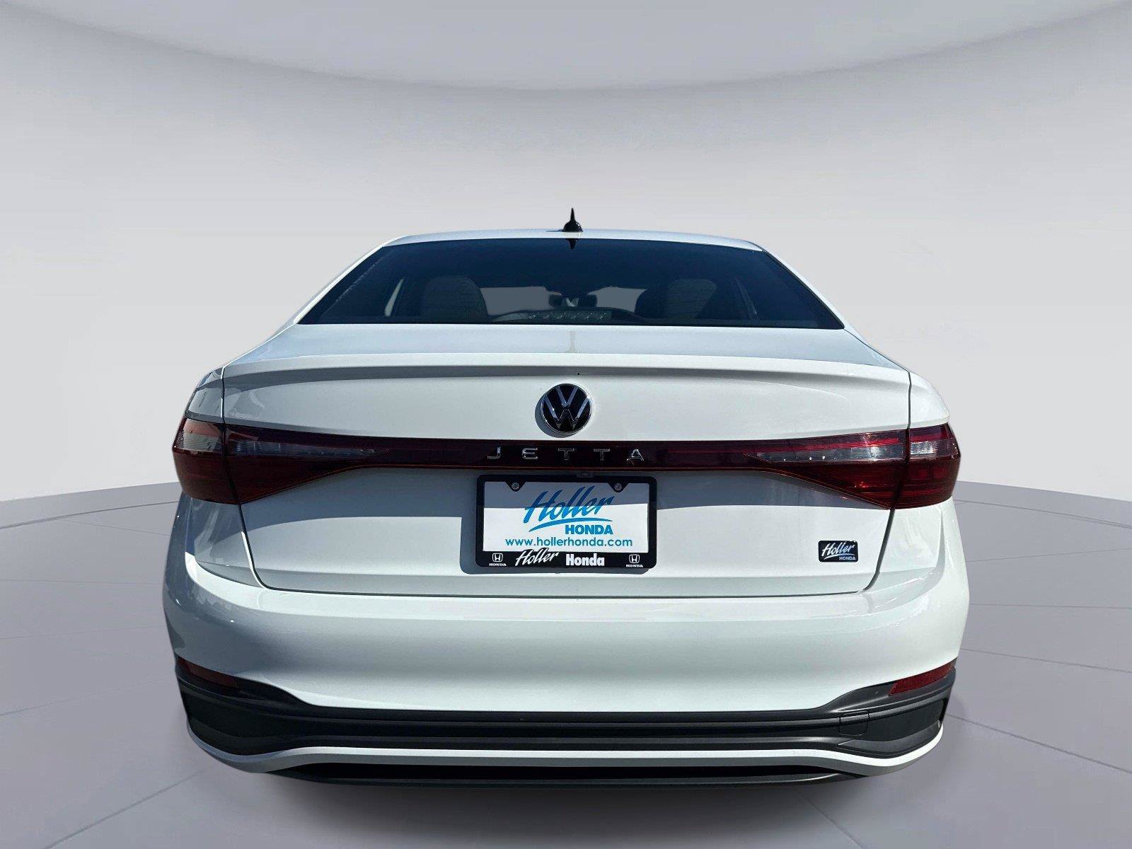 Used 2025 Volkswagen Jetta Sport FWD image 5
