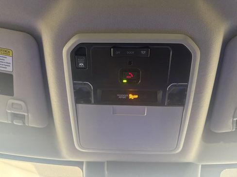 Used 2023 Toyota Tundra Limited image 14