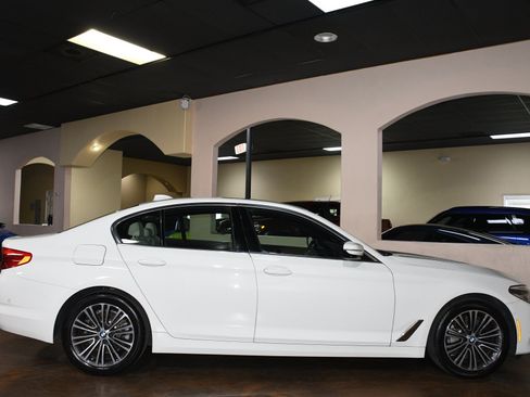 Used 2020 BMW 530i w/ Premium Package RWD image 52