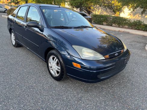 Used 2003 Ford Focus SE image 3