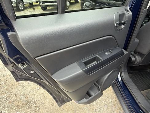 Used 2016 Jeep Patriot Sport w/ Power Value Group FWD image 22