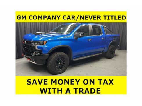 Used 2025 Chevrolet Silverado 1500 ZR2 AWD/4WD image 1
