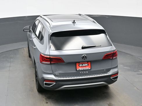 Used 2023 Volkswagen Taos SE w/ Panoramic Sunroof Package image 40