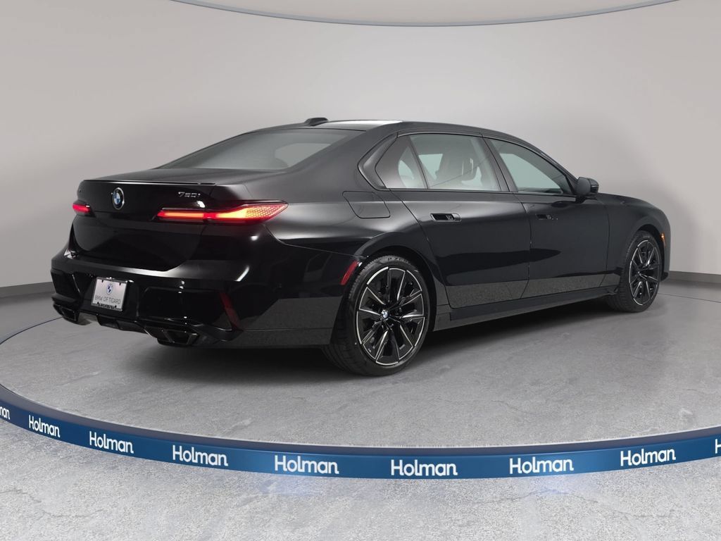 New 2026 BMW 760i xDrive w/ Executive Package AWD/4WD image 5