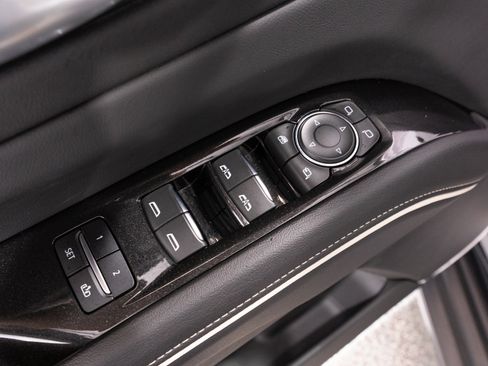 Used 2023 Cadillac Escalade Sport AWD/4WD image 15