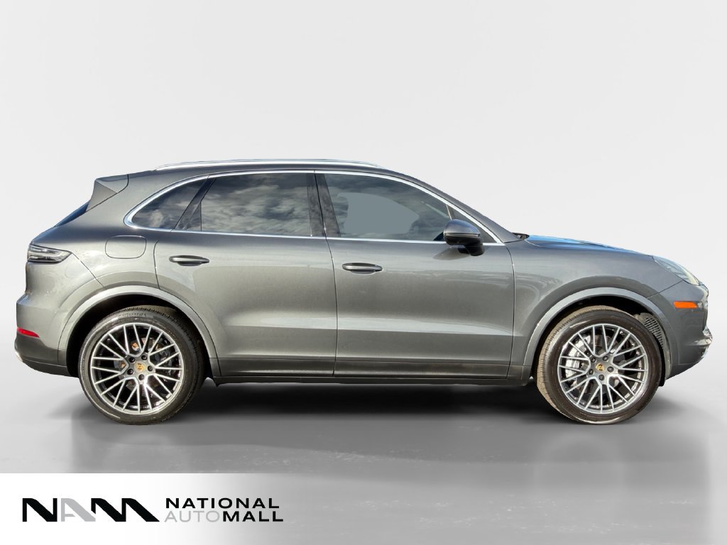 Used 2022 Porsche Cayenne AWD/4WD image 6