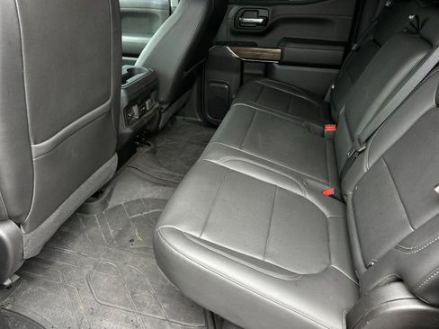 Used 2020 Chevrolet Silverado 1500 LT Trail Boss AWD/4WD image 11
