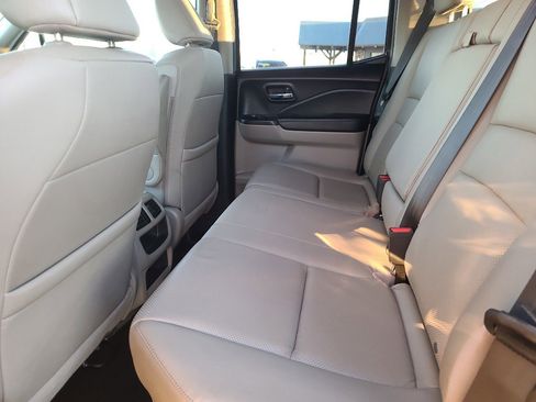 Used 2017 Honda Ridgeline RTL image 9