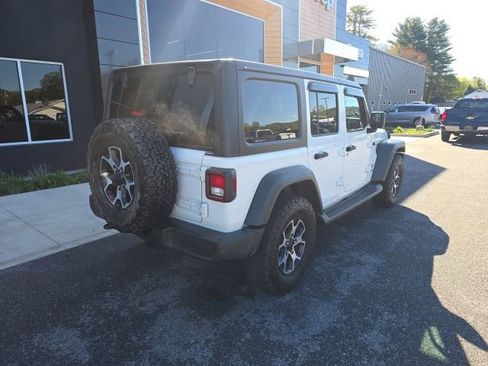 Used 2018 Jeep Wrangler Unlimited Sport S AWD/4WD image 6