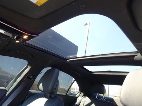 Used 2023 Mercedes-Benz C 300 4MATIC Sedan image 12