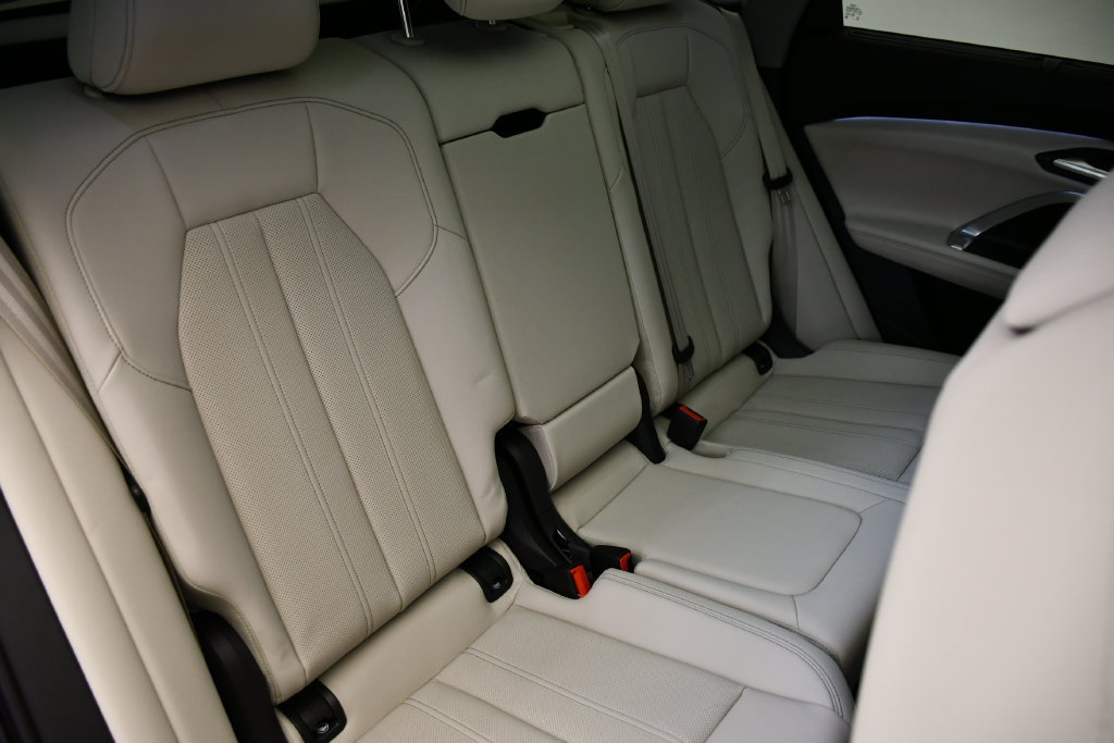 Used 2025 Audi Q5 Premium w/ Premium Plus AWD/4WD image 52