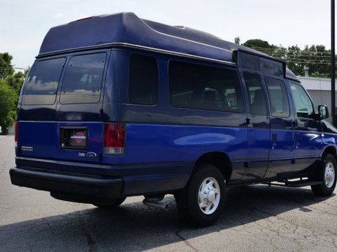 Used 2010 Ford E-250 and Econoline 250 Extended RWD image 9
