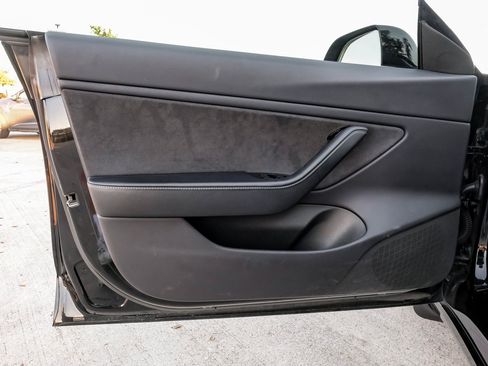 Used 2019 Tesla Model 3 Performance image 51