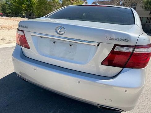 Used 2007 Lexus LS 460 image 10