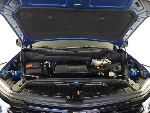 Used 2024 Chevrolet Silverado 1500 LT Trail Boss w/ Convenience Package II image 6