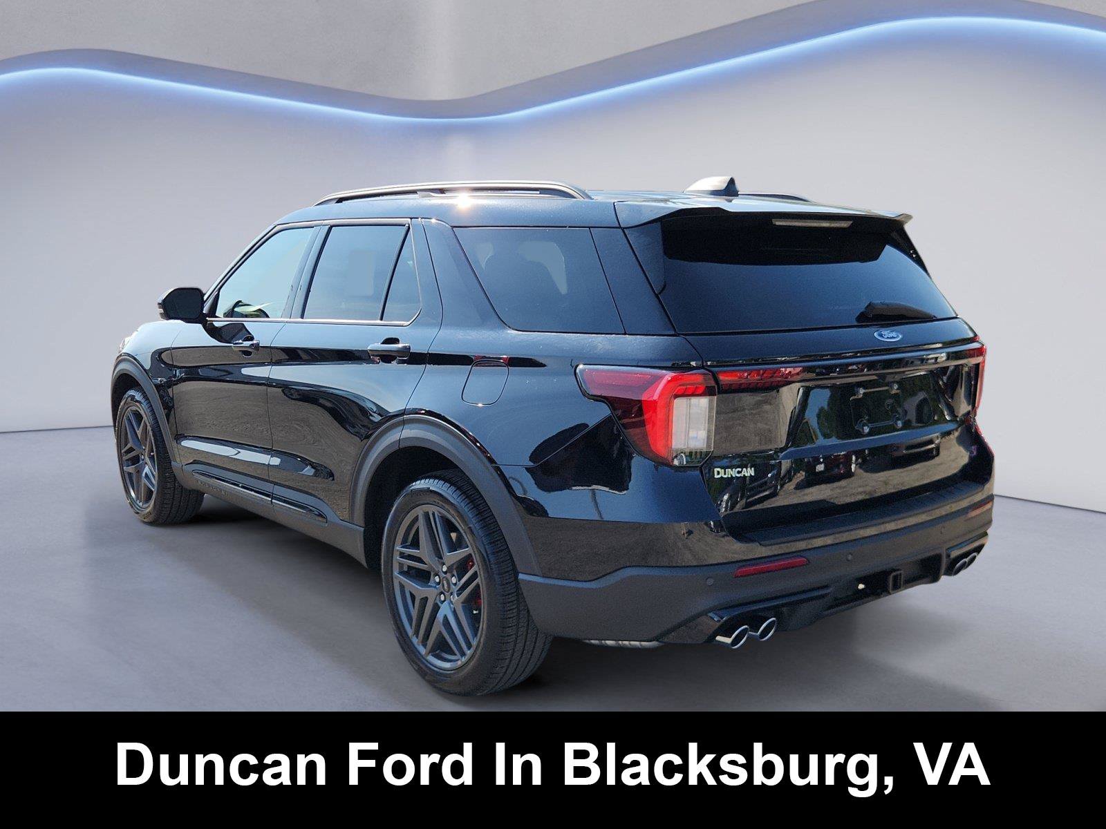 New 2026 Ford Explorer ST w/ Sun And Sound Package AWD/4WD image 5