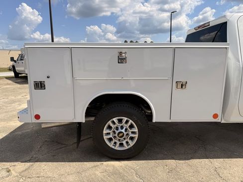 New 2026 Chevrolet Silverado 2500 W/T w/ WT Convenience Package image 7